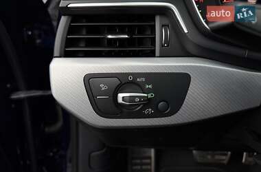 Седан Audi A4 2019 в 