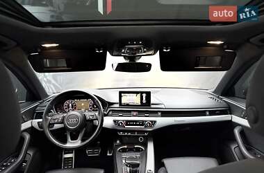 Седан Audi A4 2019 в 