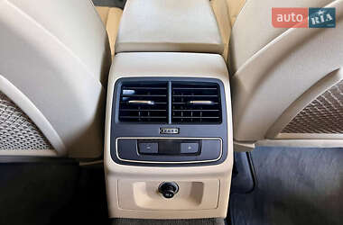Седан Audi A4 2018 в 