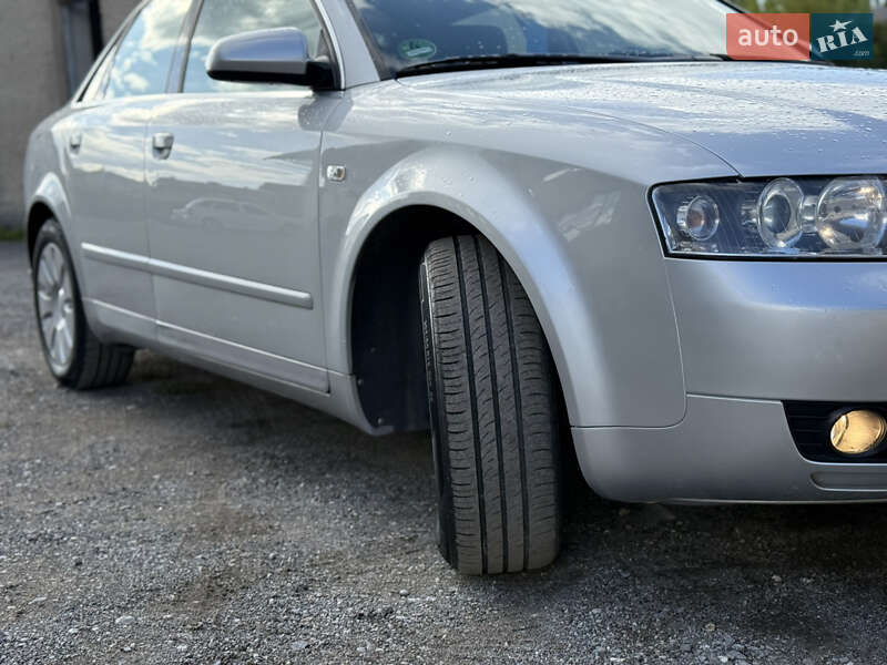 Седан Audi A4 2004 в Тернополі