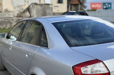 Седан Audi A4 2004 в 