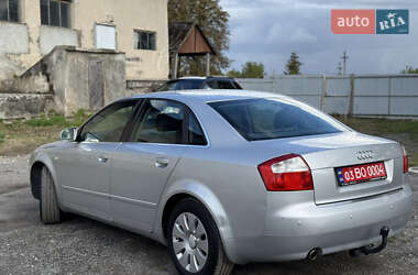 Седан Audi A4 2004 в 
