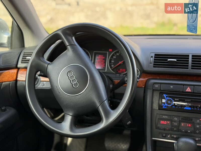 Седан Audi A4 2004 в Тернополі