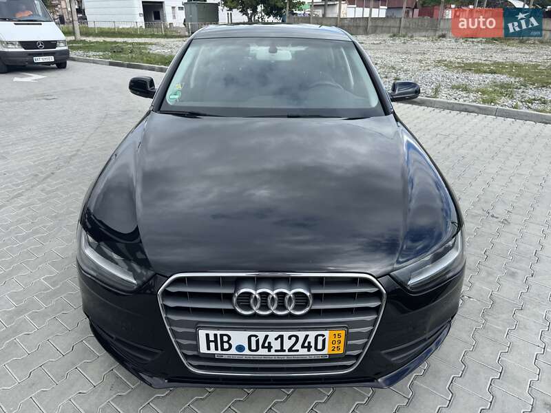 Седан Audi A4 2013 в Калуше