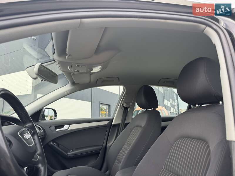 Седан Audi A4 2013 в Калуше