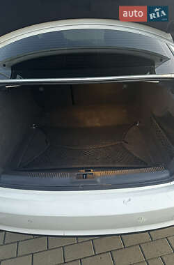 Седан Audi A4 2013 в 