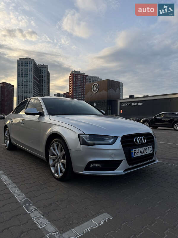 Audi A4 2012