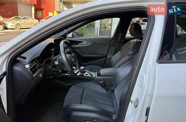 Седан Audi A4 2023 в Львові