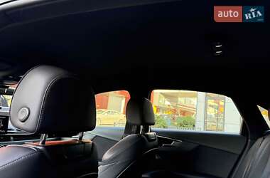Седан Audi A4 2023 в Львові
