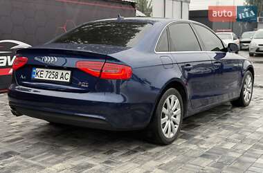 Седан Audi A4 2012 в 