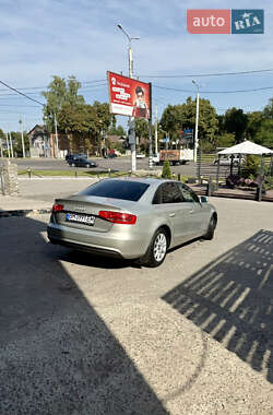 Седан Audi A4 2012 в 