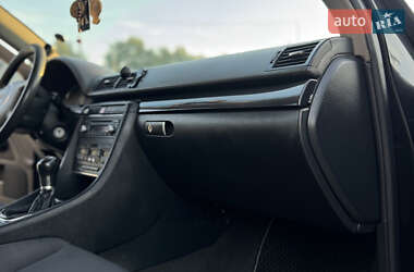 Седан Audi A4 2003 в 