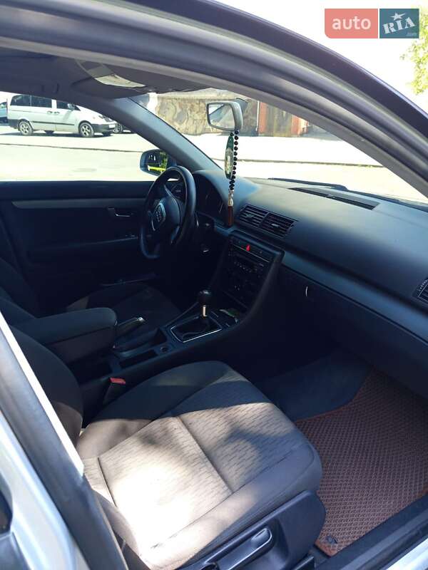 Універсал Audi A4 2004 в Волочиську
