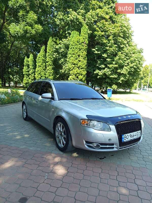 Універсал Audi A4 2004 в Волочиську