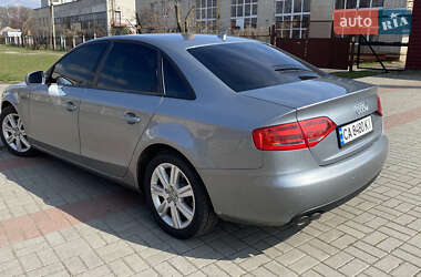 Седан Audi A4 2010 в Золотоноше