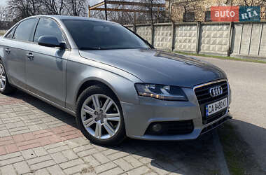 Седан Audi A4 2010 в Золотоноше