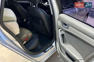 Седан Audi A4 2014 в 