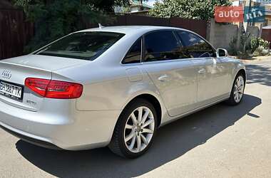 Седан Audi A4 2014 в 