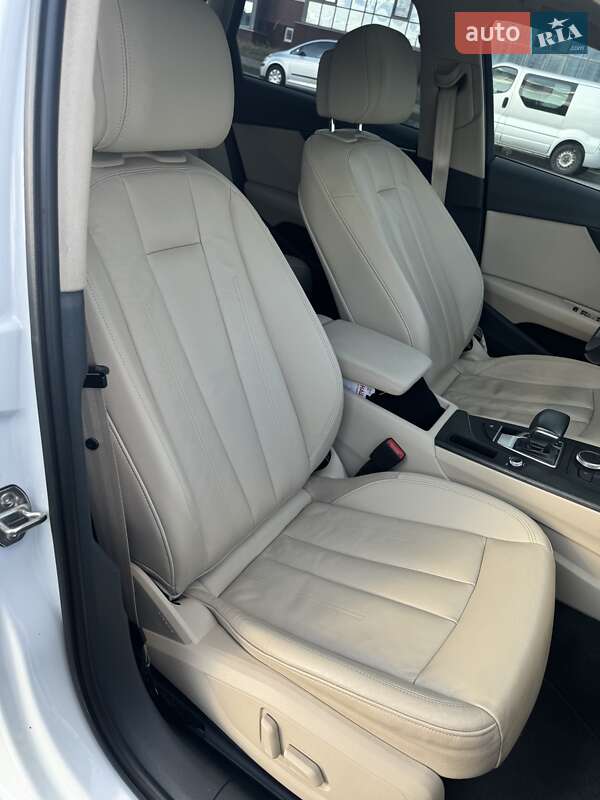 Седан Audi A4 2018 в Полтаве