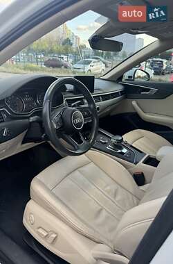 Седан Audi A4 2018 в 