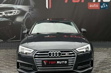 Седан Audi A4 2017 в 