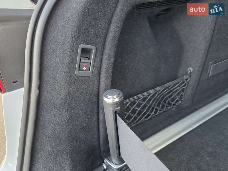 Универсал Audi A4 2016 в Киеве фото 13 Универсал Audi A4 2016 в Киеве