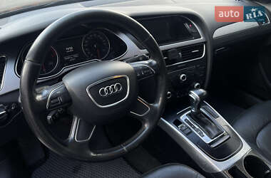 Седан Audi A4 2012 в 