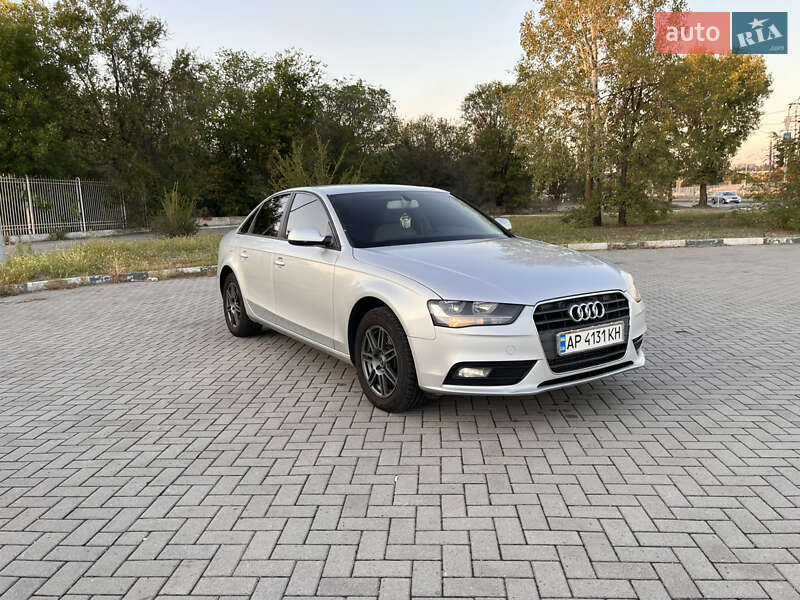 Седан Audi A4 2012 в Запорожье