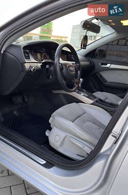 Седан Audi A4 2012 в 