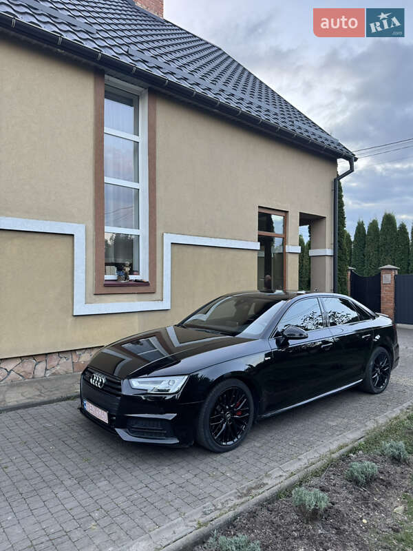 Седан Audi A4 2018 в Луцке
