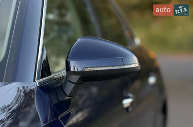 Седан Audi A4 2020 в 