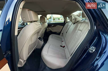 Седан Audi A4 2020 в 