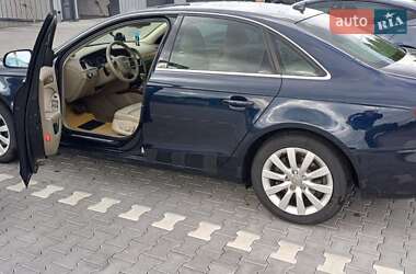 Седан Audi A4 2010 в 