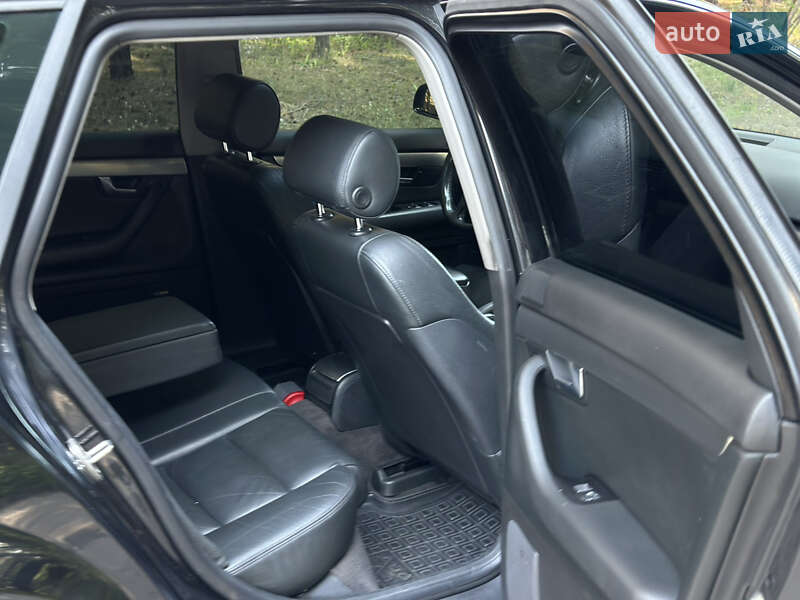 Универсал Audi A4 2003 в Дымере