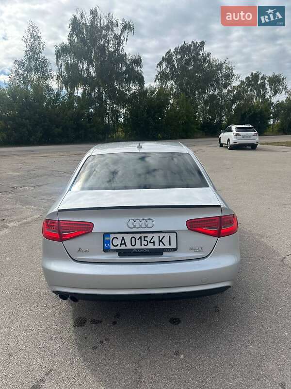 Седан Audi A4 2013 в Богуславе
