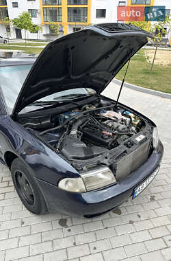 Седан Audi A4 1995 в 