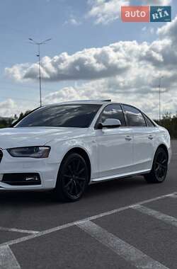 Седан Audi A4 2013 в 