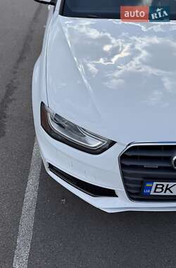 Седан Audi A4 2013 в 