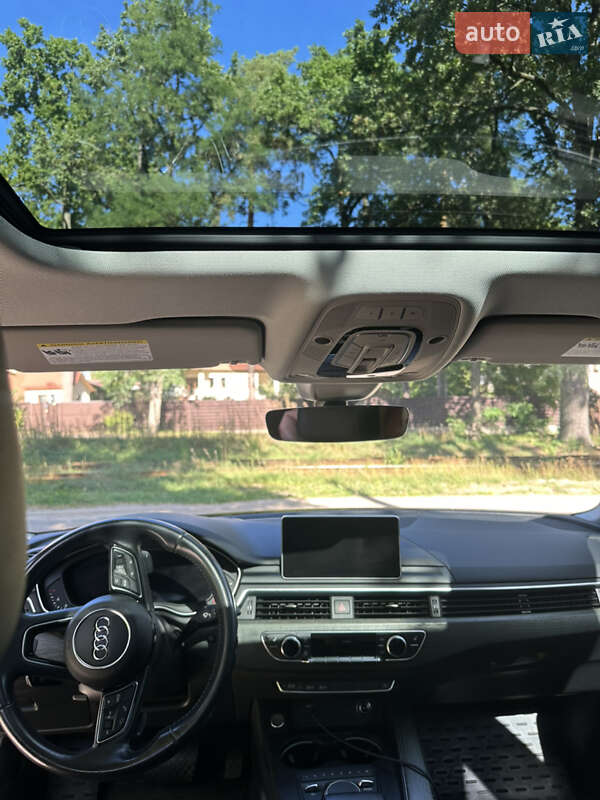 Седан Audi A4 2018 в Киеве