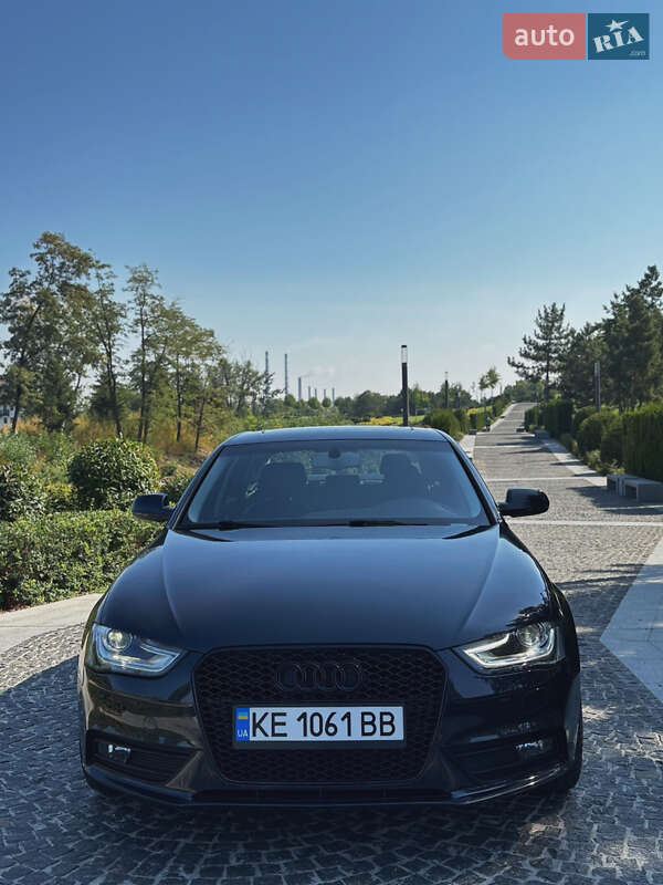 Седан Audi A4 2015 в Дніпрі