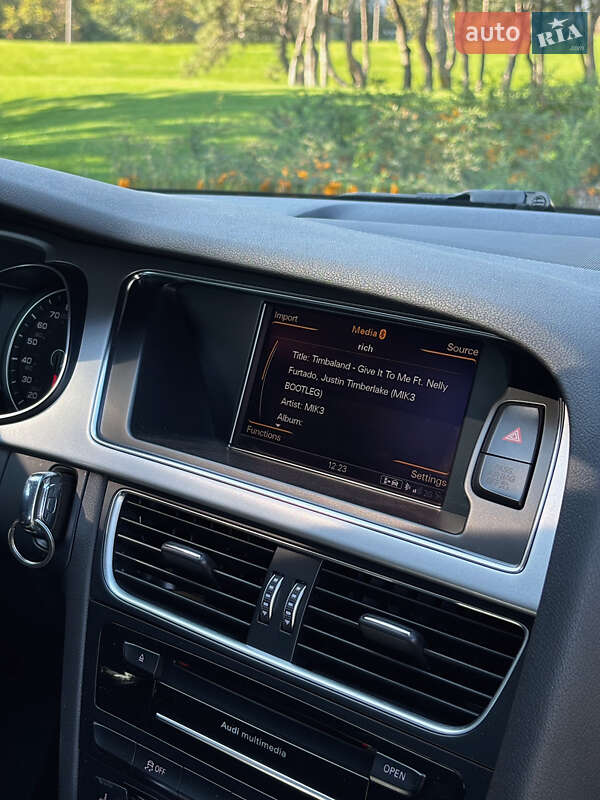 Седан Audi A4 2015 в Дніпрі