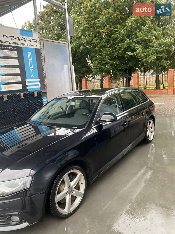 Универсал Audi A4 2009 в Луцке