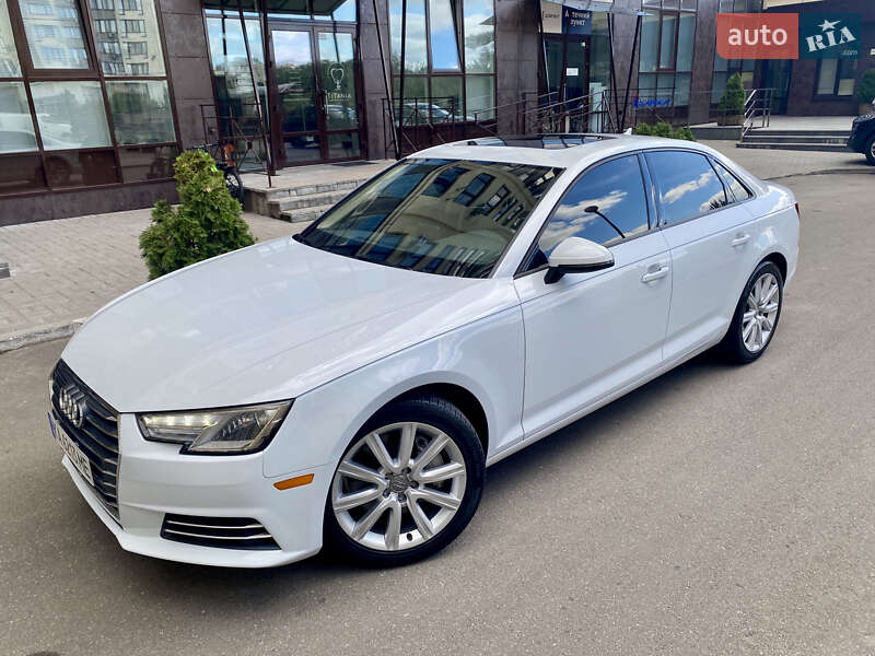 Седан Audi A4 2016 в Киеве