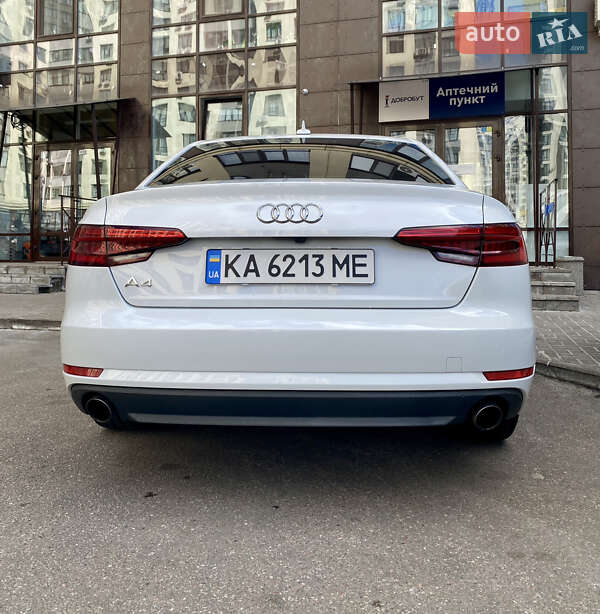 Седан Audi A4 2016 в Киеве
