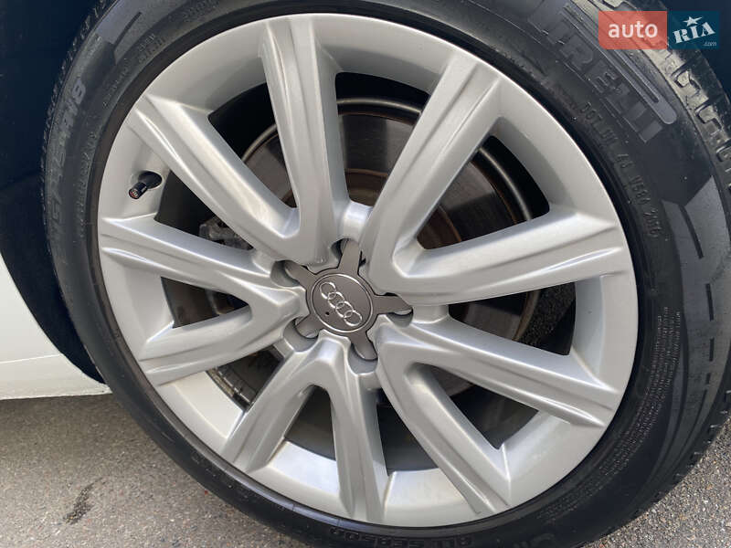 Седан Audi A4 2016 в Києві