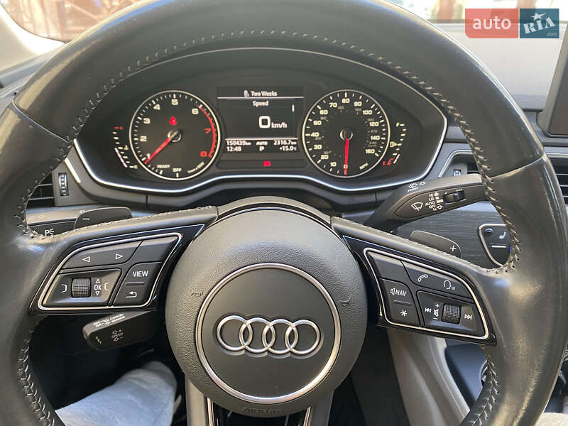 Седан Audi A4 2016 в Киеве