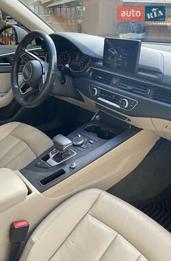 Седан Audi A4 2016 в Киеве