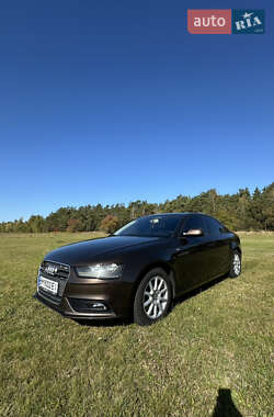 Седан Audi A4 2012 в Конотопі