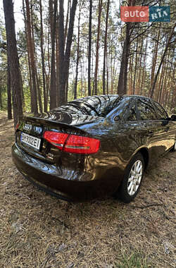 Седан Audi A4 2012 в 