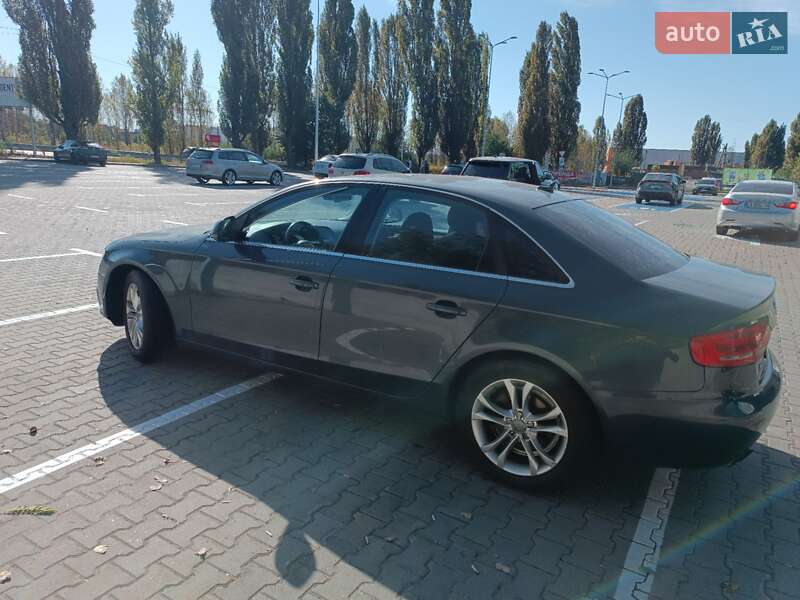 Седан Audi A4 2009 в Киеве